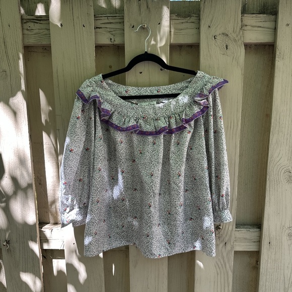 Vintage Oscar de la Renta blouse 🫶🏻✨ - Picture 4 of 4